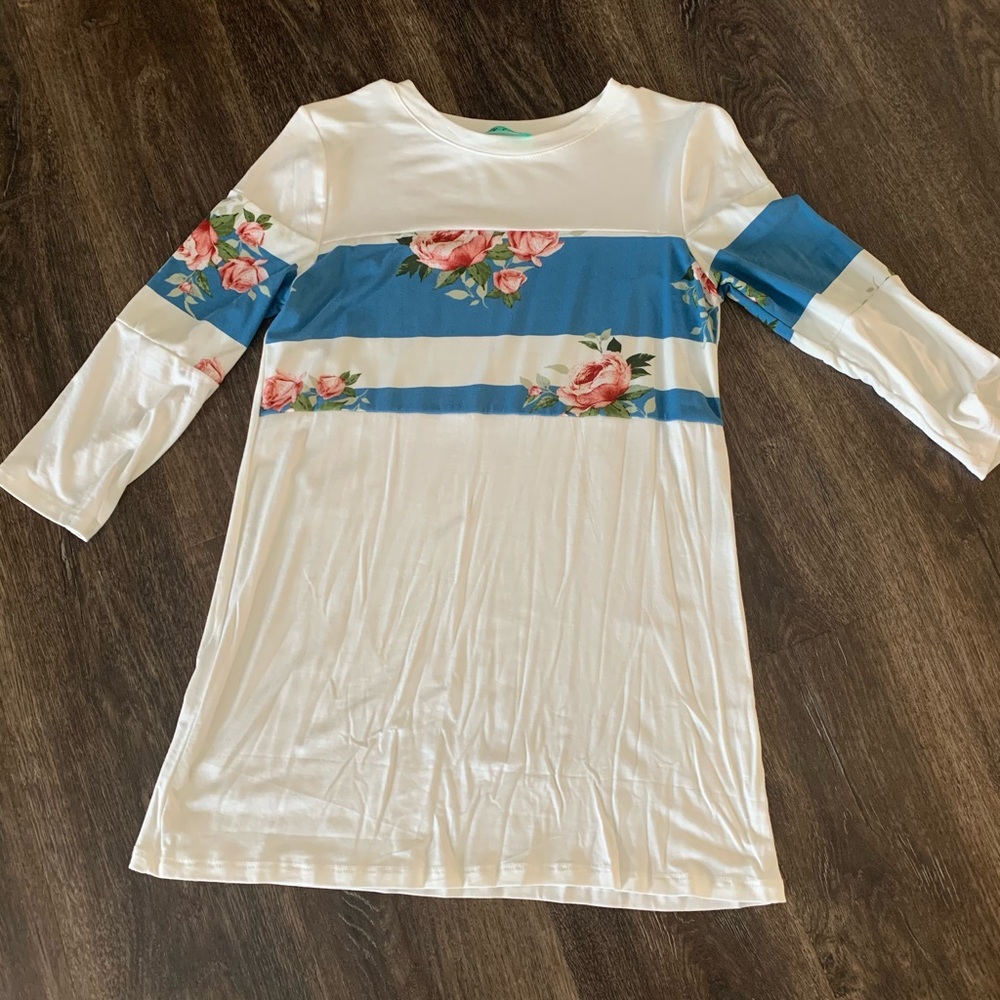 Boutique 3/4 sleeve tunic top